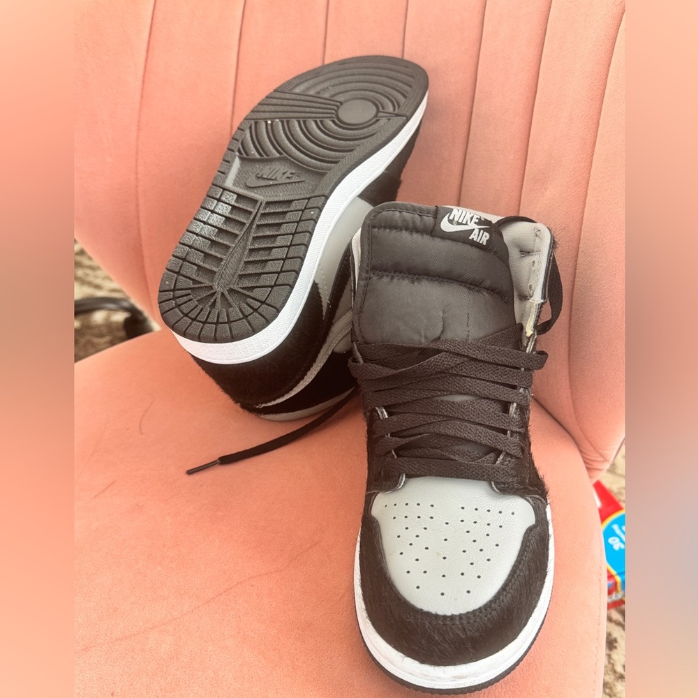 Women Air Jordan 1 Retro HI OG - Picture 4 of 8